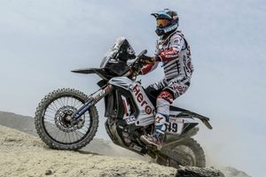 Steady CS Santosh overcomes marathon stage