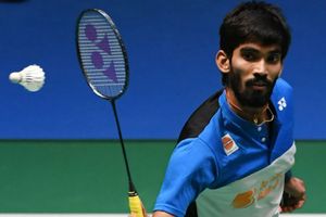 Kidambi Srikanth crashes out; facile wins for Saina Nehwal, PV Sindhu at India Open