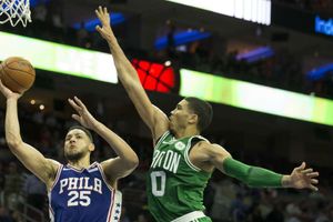 Absence of Simmons spotlight boosts Tatum's shot at rookie award