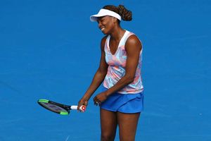Venus Williams ousted by Bencic at Aus Open