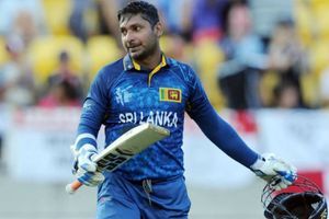 Sangakkara calls for Test pay minimum to stop T20 exodus