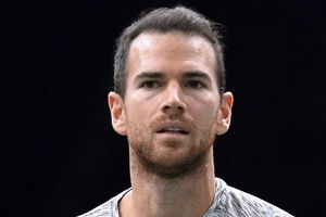 Mannarino makes amends to put France through in Davis Cup