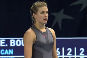 Bouchard recalls locker room fall in lawsuit testimony