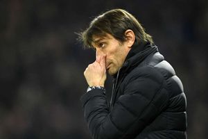 Watford 4 Chelsea 1: Pressure piled on Conte as late show sinks 10-man Blues