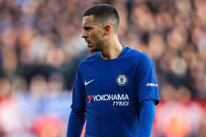 Conte hints at unhappiness with Hazard work-rate in Man Utd loss