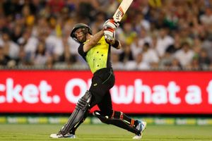 T20I series: Maxwell stars again as dominant Australia crush England by 7 wickets, reach final