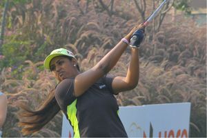 Neha and Saaniya take lead into final round