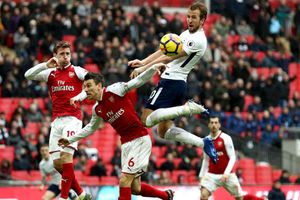 Spurs star Harry Kane released by Arsenal for being 'chubby'