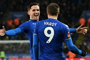 Leicester City 1 Sheffield United 0: Vardy header secures quarter-final spot
