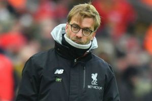 Gerrard backs Klopp's decision to drop van Dijk
