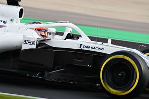Robert Kubica goes faster than Sirotkin in Barcelona test