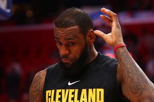 NBA: Cavs blow another big lead, Antetokounmpo's dunk sends shockwaves
