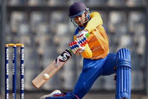 Karnataka trump Maharashtra to enter Vijay Hazare Trophy final