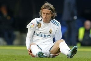Luka Modric sustains injury, joins Madrid's growing injury list