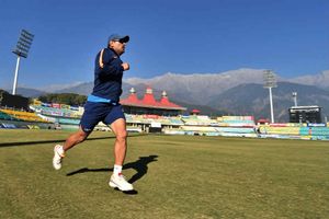Need to have a succession plan for Dhoni before it is too late