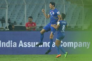 ISL: Mumbai City edge ATK 2-1 to stay alive in the race