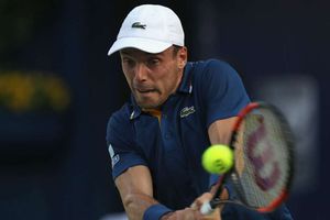 Robert Bautista Agut stops the rot in Dubai