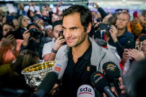 Federer can top rankings after accepting Rotterdam wildcard
