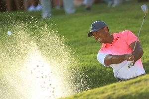 Woods stays solid as List, Lovemark lead