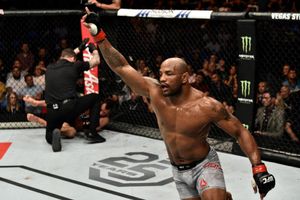 UFC 221 results: Romero knocks Rockhold out cold but doesn't win title