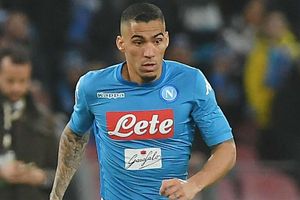 Napoli midfielder Allan signs extension until 2023