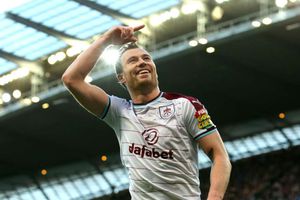In-form Barnes rewarded with new Burnley deal