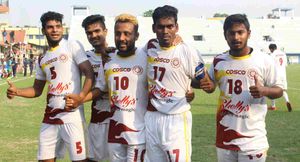 Santosh Trophy: Bengal, Kerala set up final clash