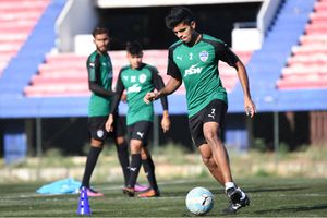 It's advantage Bengaluru FC over FC Pune City in ISL semis