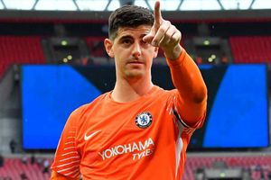 Courtois slams Van Gaal for his goalkeeping criticism