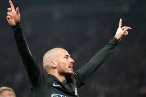 Stoke City 0 Manchester City 2: David Silva inspires routine win in Aguero's absence