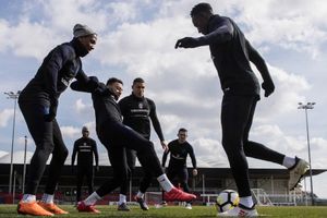 World Cup 2018: Wilshere cautious over England World Cup hopes