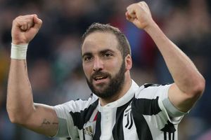 Juventus 2 Atalanta 0: Higuain, Matuidi open four-point gap to Napoli