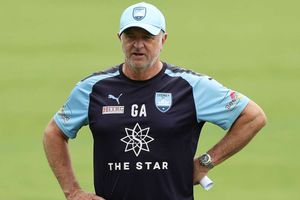 Graham Arnold to coach Socceroos after World Cup