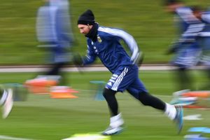 You can't teach Messi anything - Sampaoli urges Argentina to understand star man
