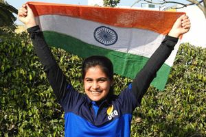CWG 2018: Manu Bhaker, all of 16, runs away with 10m pistol gold