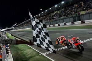 The sensational last lap show at Qatar MotoGP!