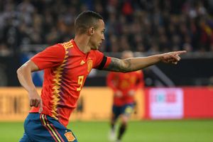 Rodrigo dedicates Spain goal to Canizares after death of son