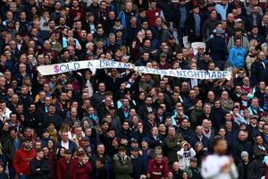 Premier League: Fans invade West Ham-Burnley match; club owner slams security arrangements