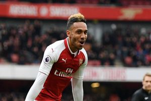 Arsenal 3, Stoke 0: Aubameyang sets new Gunners goalscoring feat with double