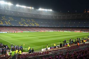 Chelsea complain to UEFA over fan treatment in Barcelona
