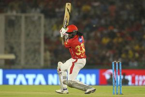 IPL 2018: MS Dhoni's blitz of 44-ball 79* goes in vain as KXIP beat CSK by 4 runs in a thriller