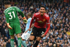 We did not want to be the clowns – Smalling reveals Mourinho's half-time pep talk