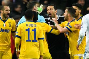 Buffon stands by Oliver comments after Champions League meltdown