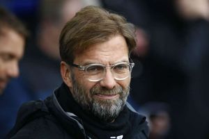 Liverpool boss Klopp winning Hamann over... but he still needs a trophy!