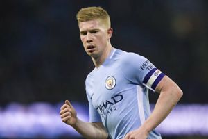 De Bruyne admits Mo Salah could win the PFA award