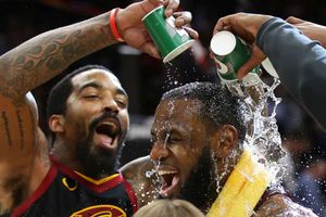 Thunder overturn 25-point deficit to avoid elimination, LeBron buzzer-beater lifts Cavs