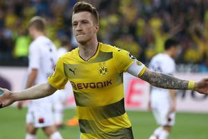 Marco Reus and Jadon Sancho star as Borussia Dortmund go third