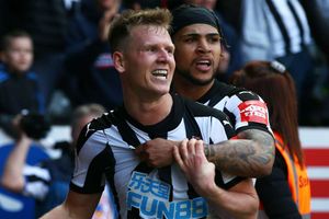 Newcastle United 2 Arsenal 1: Ritchie extends Gunners' wretched away run