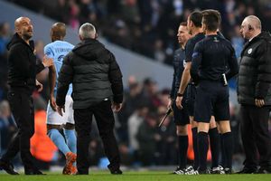Guardiola slams referee Mateu Lahoz: He's a special guy who likes to be different