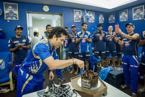 Happy Birthday Sachin: Twitter flooded with wishes as 'God of Cricket' turns 45